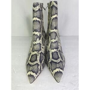 Marc Fisher Women's Iggy2 QV LTD Leather Ankle Boots Black/White Size 9.5